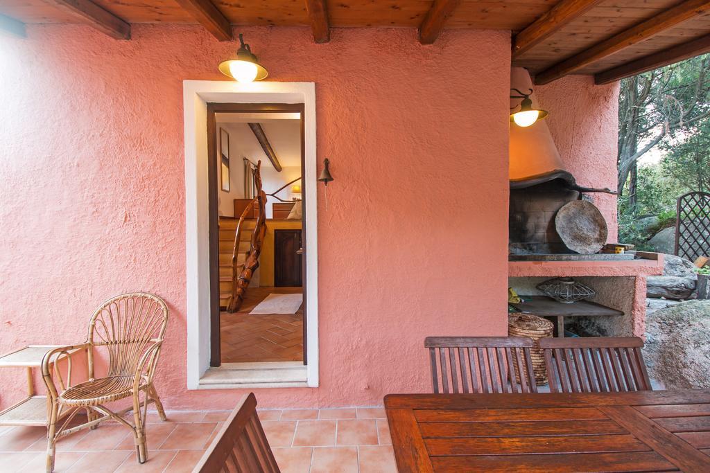 Casa Vacanze San Pantaleo Villa Exterior photo